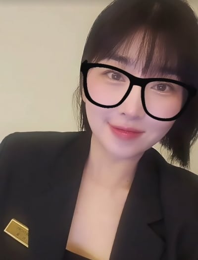 '나솔사계' 돌싱 백합, 연애 하더니 미모 폭발하네…안경 쓰고 초근접에도 '굴욕無'