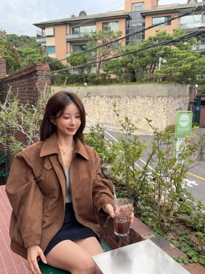 '나솔' 29기 옥순, 미모 때문에 인플루언서 다 됐네…재킷 하나로 완성한 모델 핏