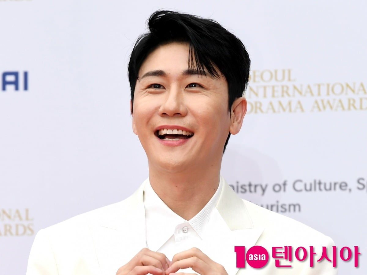 트로트 가수 영탁이 아이돌이 강세를 보이는 음악방송에서 1위를 차지했다./사진=텐아시아DB