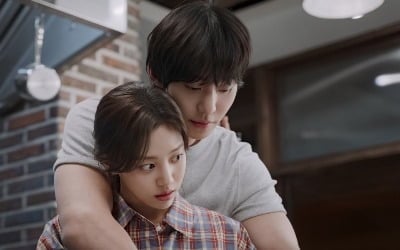 '매각 절차' JTBC, 안효섭 내세웠다…홍화연과 요리 서바이벌 ('파이널테이블')