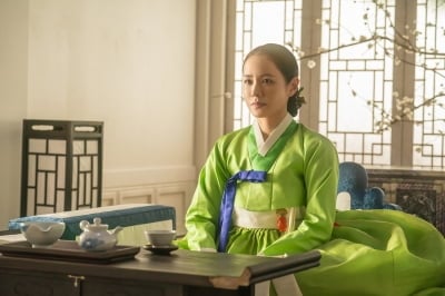 지창욱 노출·나나 연기력 호불호…'스캔들', 손예진만 이름값 했다 [TEN스타필드]