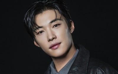 우도환, '메인코2 논란의 결말' 감독에게 해석 떠넘겼다…"방아쇠 안 당겨" [TEN인터뷰]