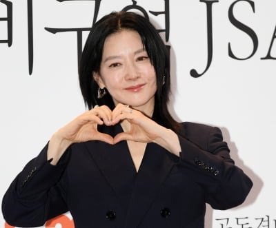 이영애, '역사 왜곡 논란' 영화에 "감동적" 극찬…'암살자(들)' 추천했다 SNS서 날벼락 [TEN이슈]