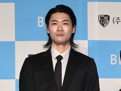 'BTS 백댄서 출신' 닛몰캐쉬, 데이트 폭력 의혹 인정했다…소속사 측 "활동 중단 결정"