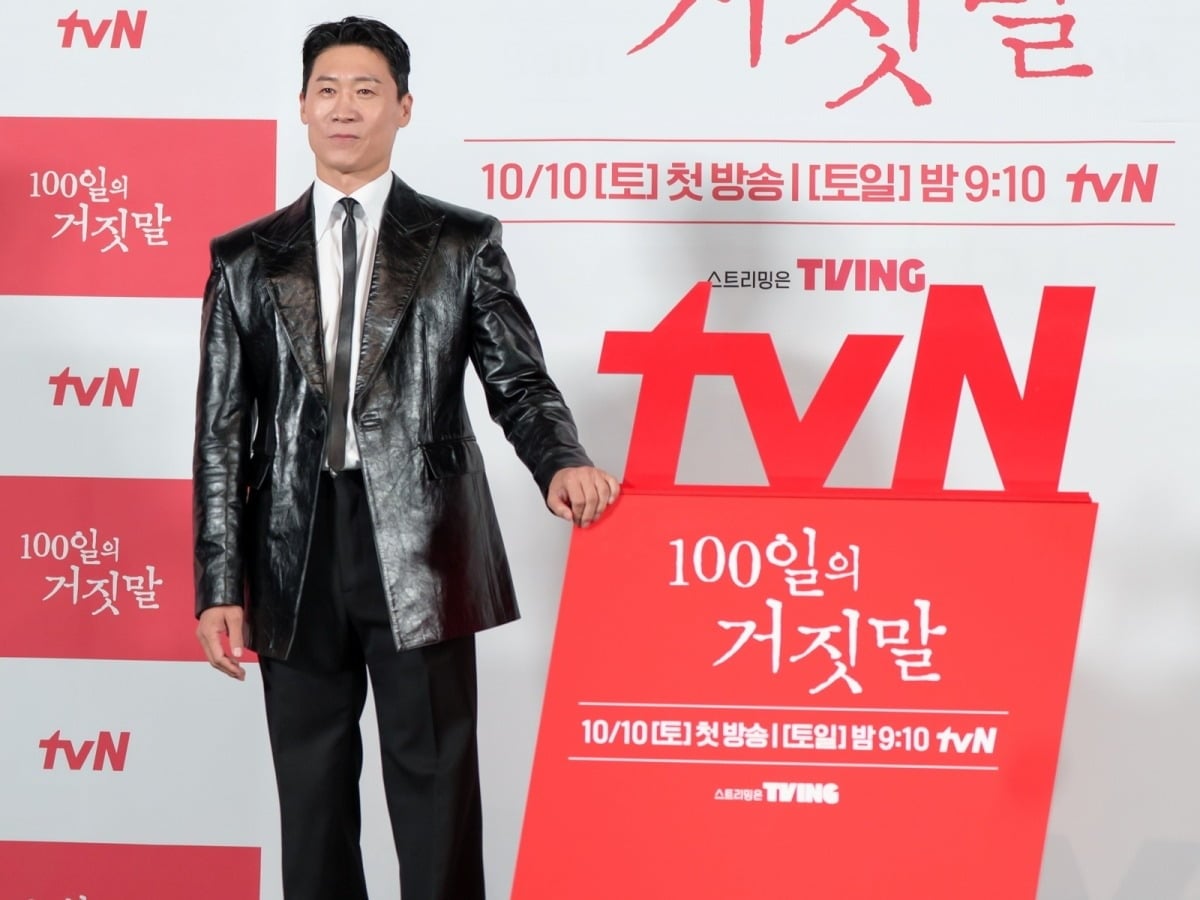 배우 진선규가 일본인 캐릭터를 소화하기 위해 두 달간 일본에서 생활하며 일본어 연기에 공을 들였다고 밝혔다./사진제공=tvN