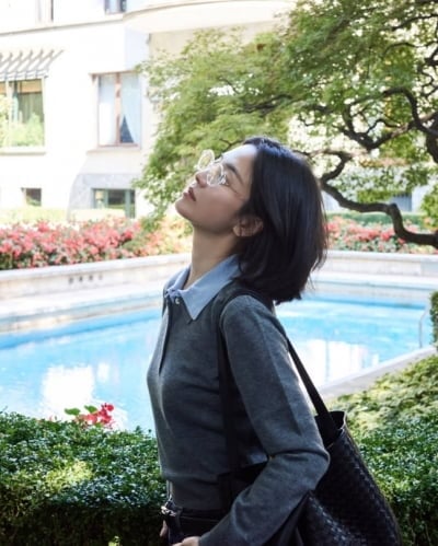 '홀로서기' 송혜교, 45세 맞아? 화장기 덜어내니 더 어려진 대학생 비주얼