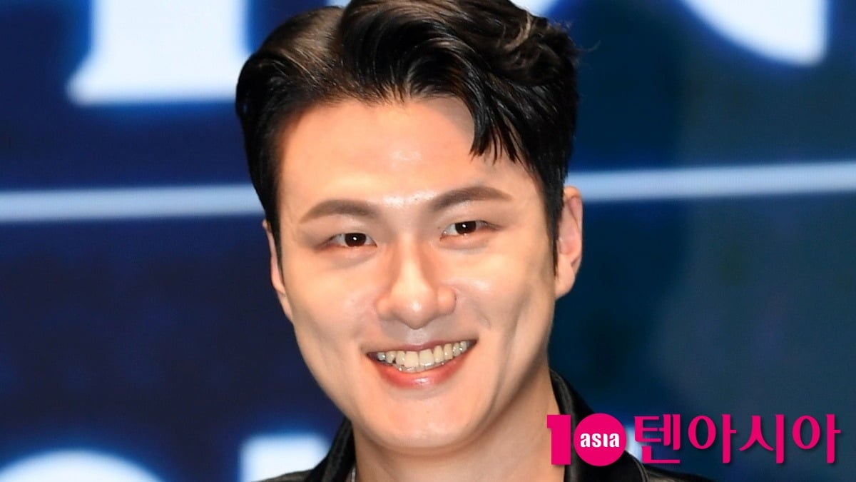 신승호가 출연한 '부활남: 더 레드'가 30일 개봉했다. / 사진=텐아시아DB