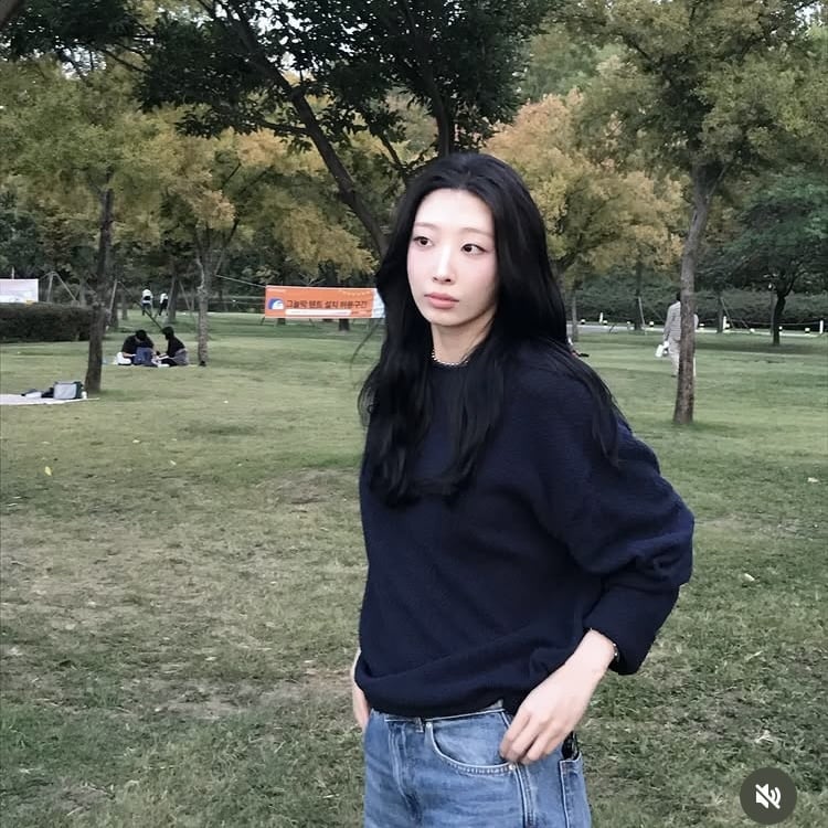 이채민이 찍어줬나…‘3년째 열애’ 류다인, 한강서 모델 포스