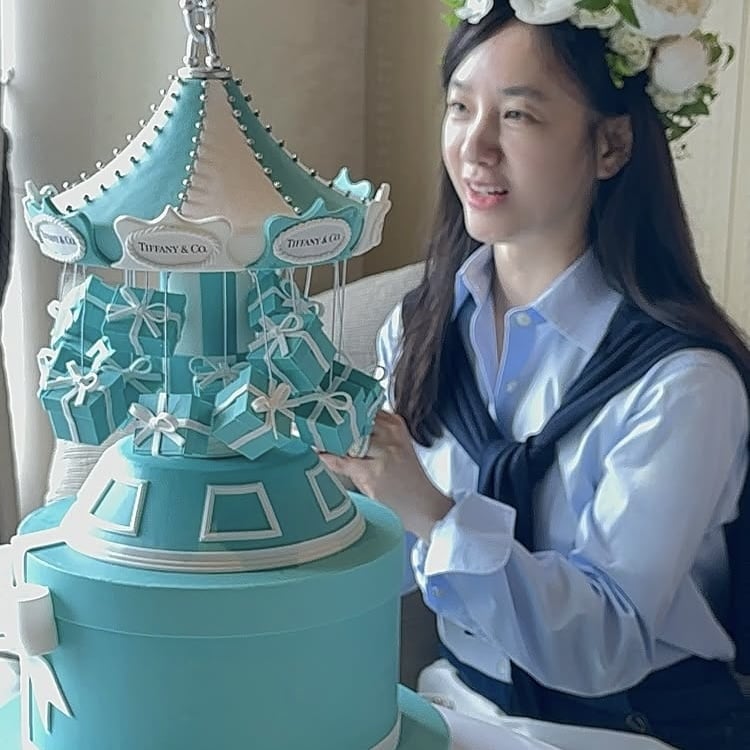 박주미, 생일파티만 몇 번째야…나이만큼 늘어나는 잔치
