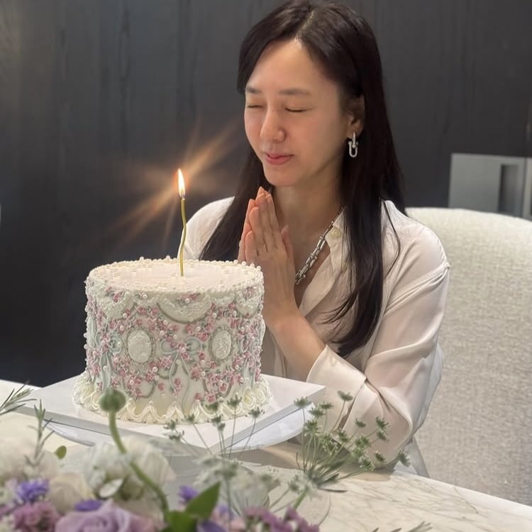 박주미, 생일파티만 몇 번째야…나이만큼 늘어나는 잔치