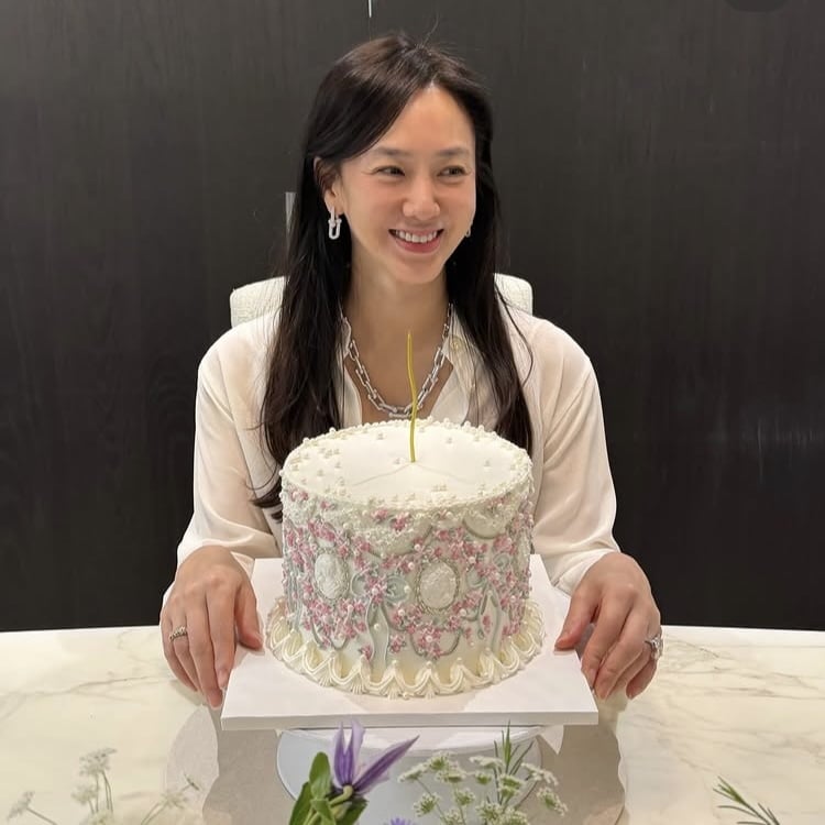 박주미, 생일파티만 몇 번째야…나이만큼 늘어나는 잔치