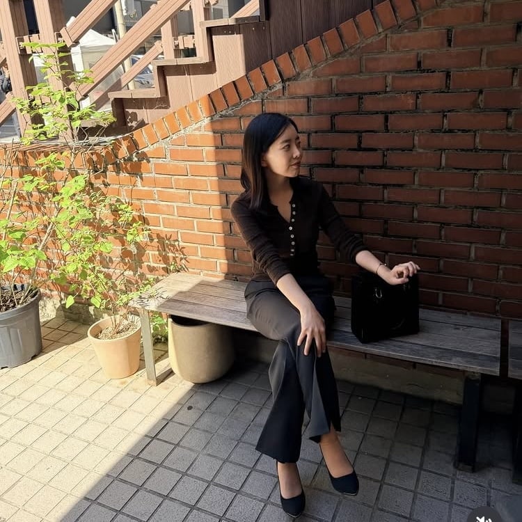 ‘광수와 결별’ 28기 정희, 씁쓸하겠지만 나들이는 못참아…가을 테라스 즐기기