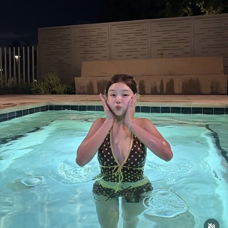 이동국 딸, 중1인데 비키니만 입고 활보…속살 노출에 깜딱