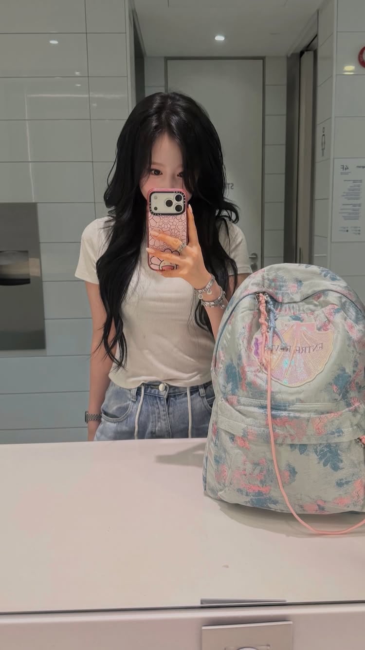 제주도 가는데 왕복 40만원대…이상아 딸, 다리 쭉 뻗고 비즈니스 클래스