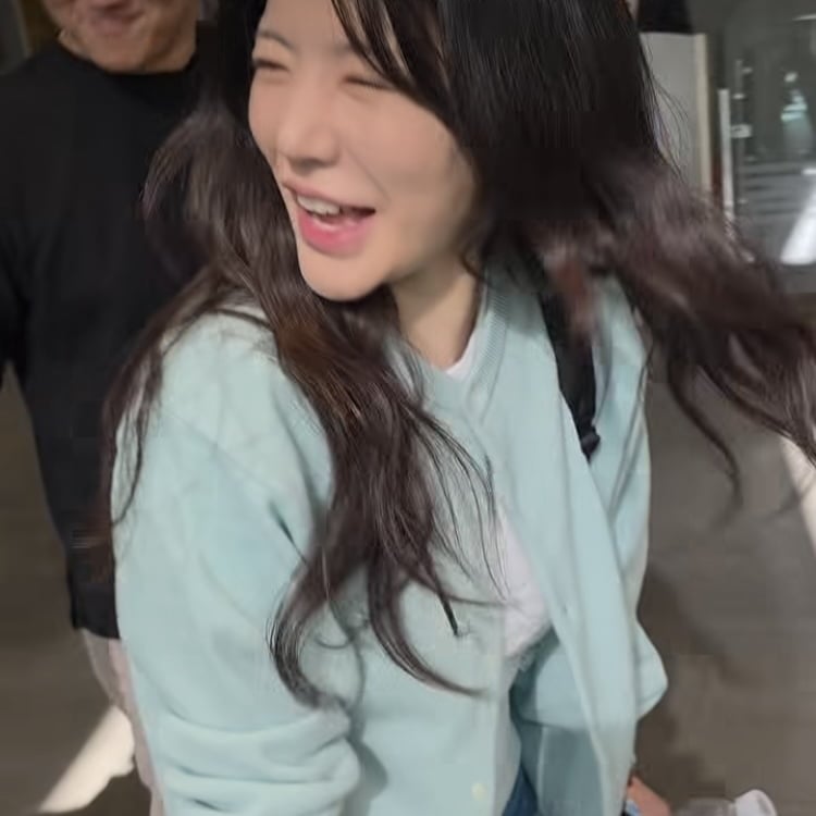 써니, SM시절부터 해온 눈웃음…눈동자 안보일 정도의 반달 모양