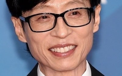 '54세' 유재석, 마침내 벅찬 소식 전했다…"집안의 영광, 허락하는 날까지 노력"