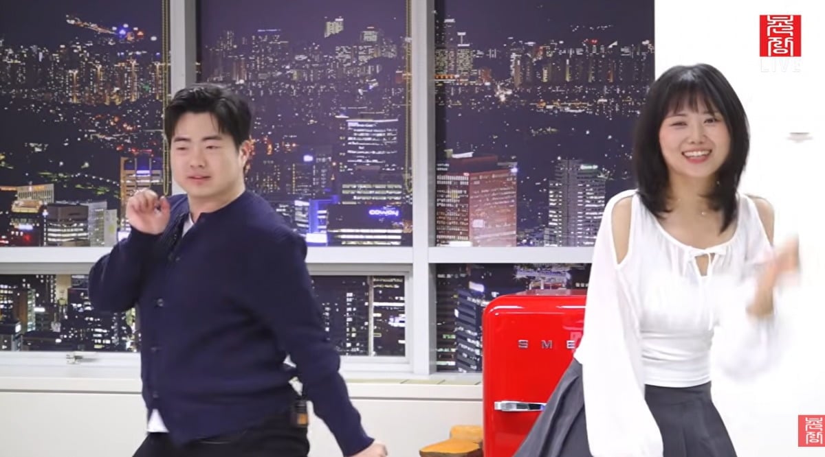 '나는 솔로' 33기 모태솔로 특집에서 탄생한 두 커플이 모두 결별했다./사진=유튜브 채널 '촌장' 캡처