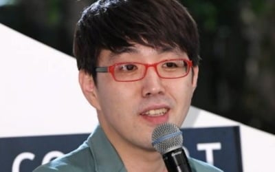 이동진, '암살자(들)' 리뷰 비공개 해명…"제작진 결정, 평가 철회·사과 생각 없어"