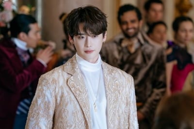 신민아, 주지훈과 이혼하자마자 이종석과 재혼 요구…'재혼 황후' 제대로 판 커졌다