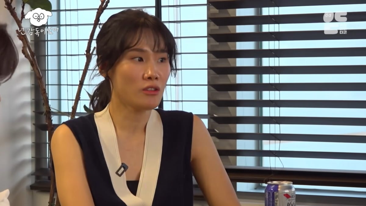 이옥섭 감독과 구교환이 이미 법적 부부라는 사실이 알려지며, 이옥섭 감독의 과거 발언이 주목받고 있다. / 사진='넌 감독이었어' 영상 캡처