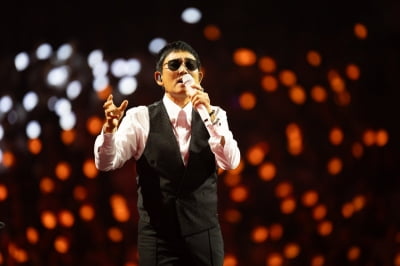 이승철, 데뷔 40년 차에 대학가 러브콜 터졌다…"불러주면 달려가겠다"