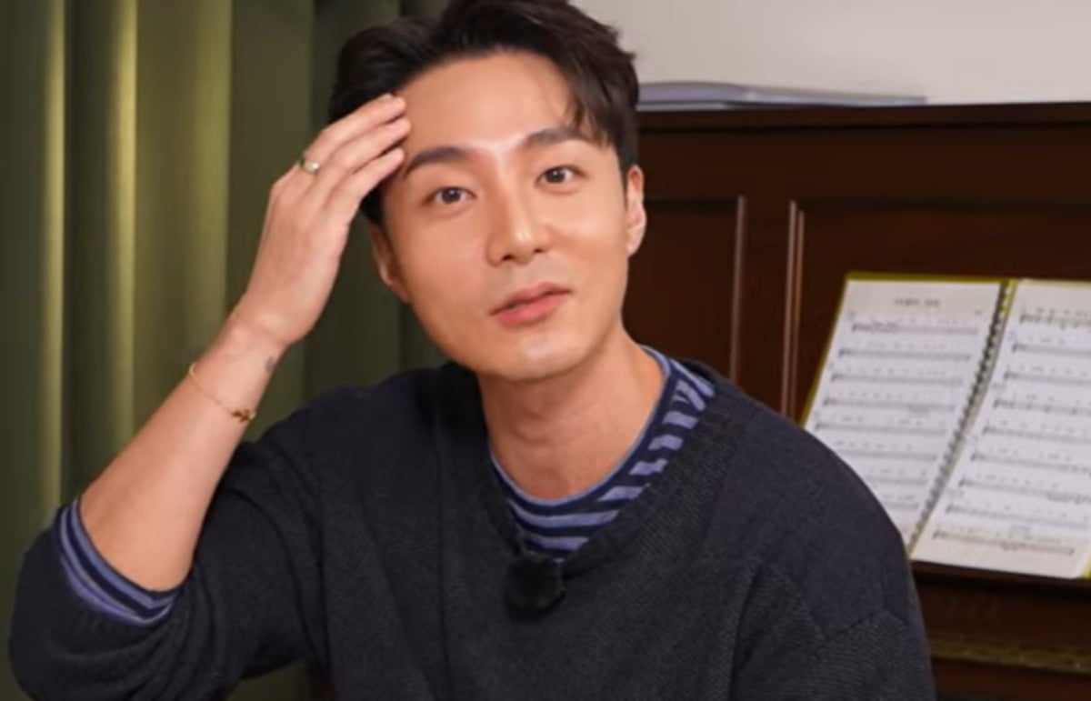 가수 로이킴이 모발 이식 수술을 고백했다./사진='조현아의 평범한 목요일 밤'