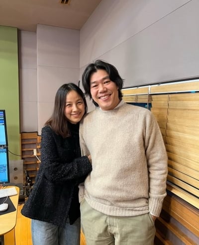 [공식] 이효리♥이상순, 부부가 쌍으로 기쁜 소식 전했다…한 달 만에 DJ 복귀→핑클 완전체