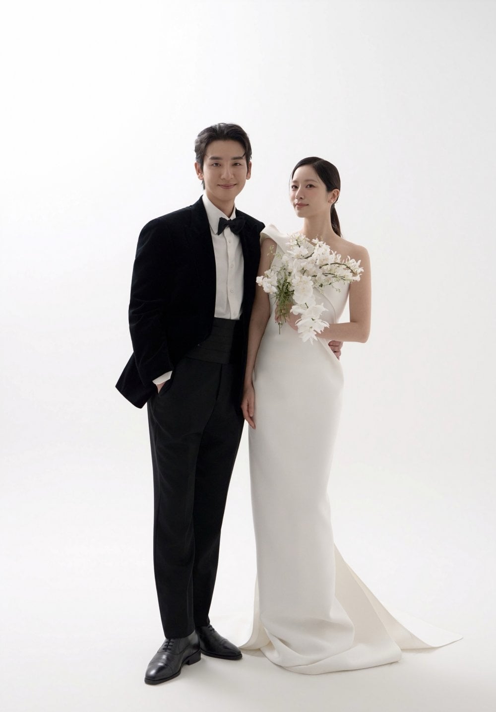 송지호, 김소리가 웨딩화보를 고개했다. / 사진제공=알리아 스튜디오