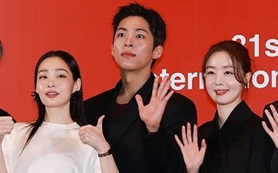 김민하→심은경, BIFF 개막작으로 뭉쳤다…"'낮과 밤은 서로에게', 어디로 흘러갈지 상상" [BIFF]