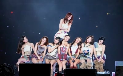 블랙핑크 이어 트와이스까지…기념일에 서운하게 왜 이래 [TEN스타필드]