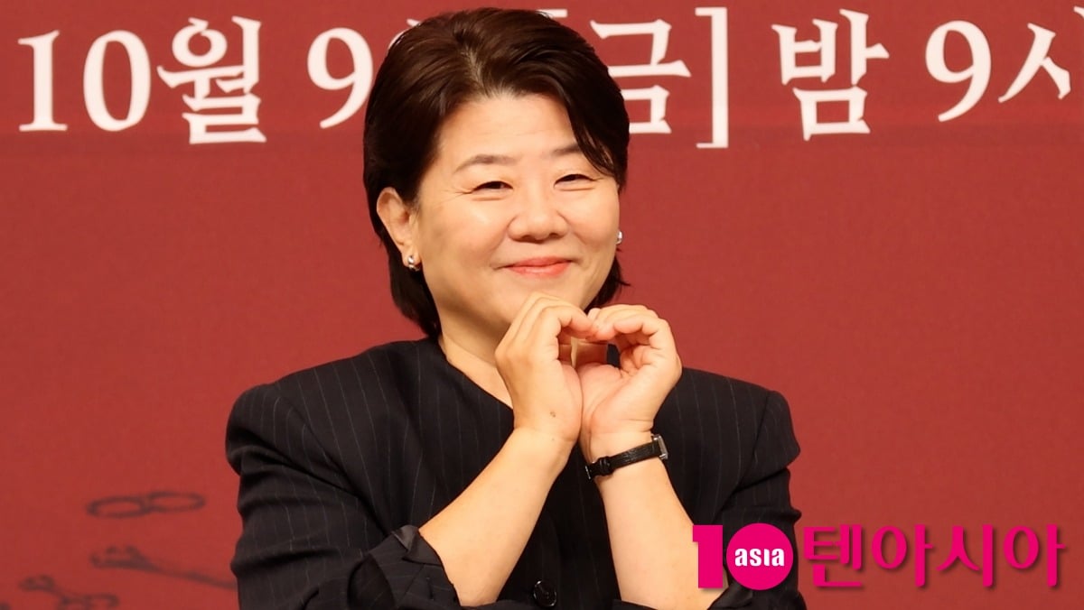 배우 이정은은 '닥터X : 하얀 마피아의 시대'에서 장희숙으로 분한다. / 사진=텐아시아DB