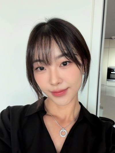 '32세 돌싱' 고원희, 밤에도 테니스 라켓 들었다…운동에 푹 빠진 근황