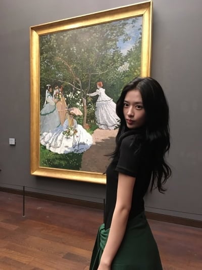 안유진, 미술 작품 보다 더 아름다워…빚어서 만든 듯한 비주얼
