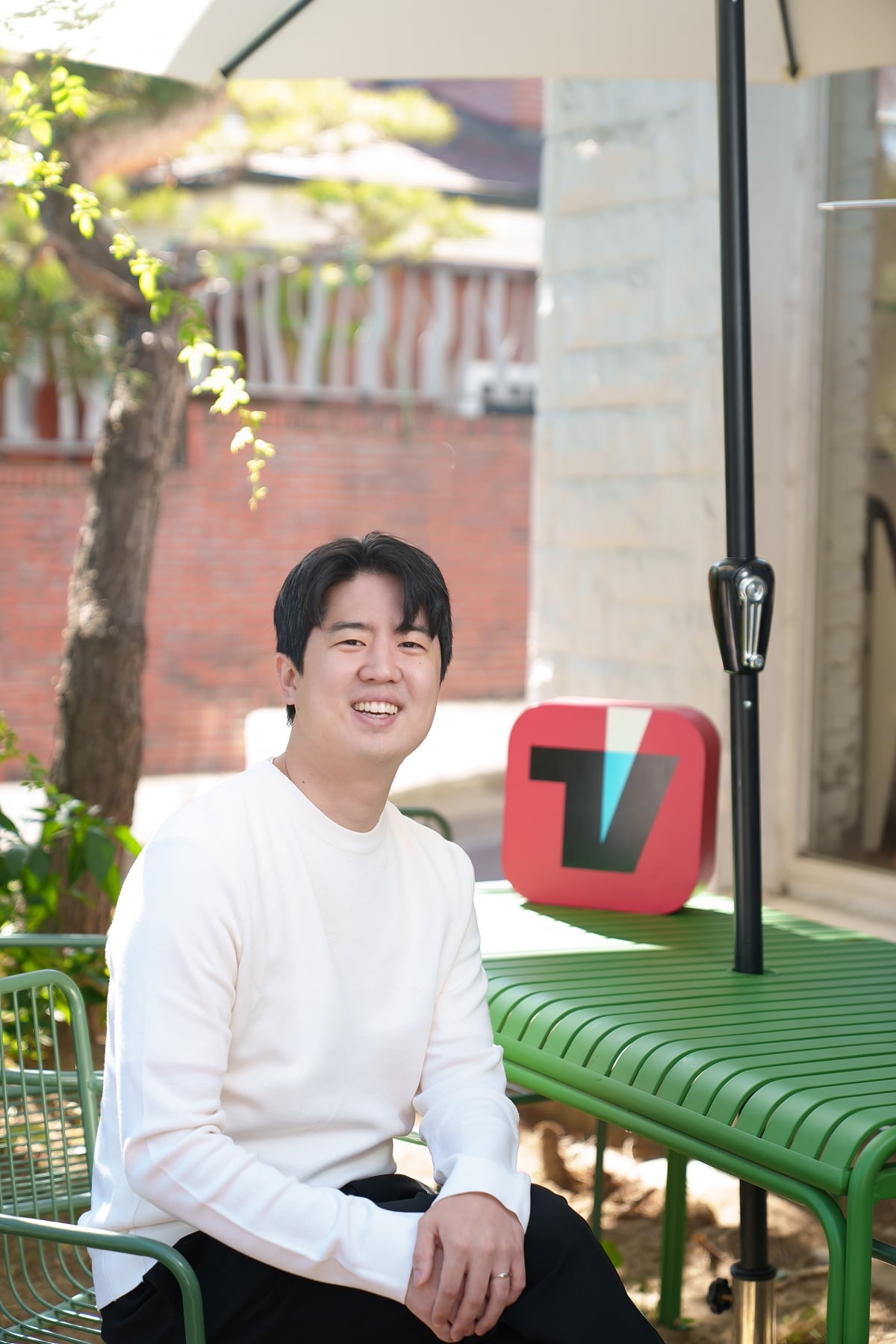 "'환승연애'와 전혀 달라"…야구장에서 피어난 설렘, '외야석에서'만의 매력 [TEN인터뷰]