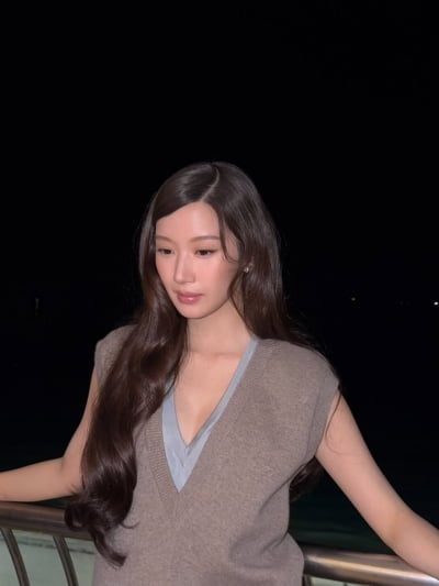 문가영, 바다 앞에서 완성한 '긴 머리 여신' 비주얼…청순함으론 1위야