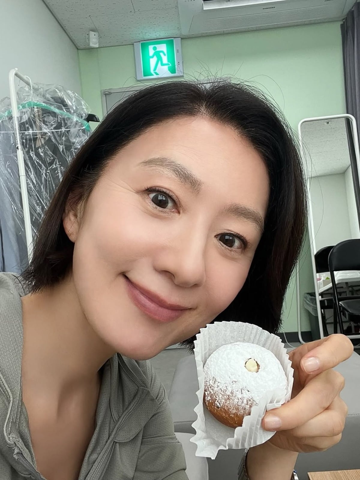 사진 = 김희애 인스타그램