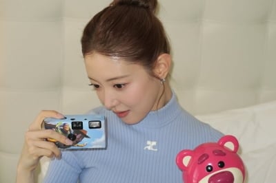 '34세' 이세영, 공주님 미모 폭발했다…나이 안 믿기는 러블리 매력 발산