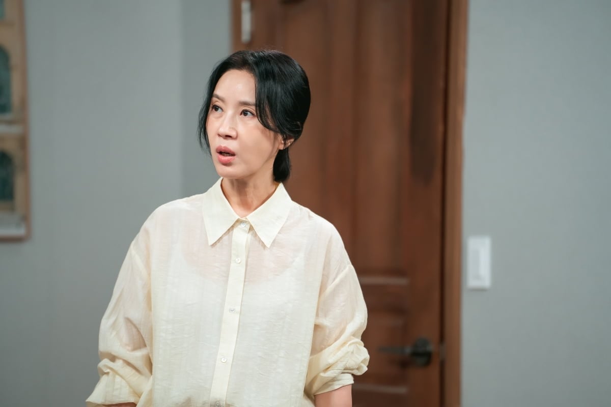 김희정이 빚을 갚아달라는 아들 김종훈의 요구에 분노한다./ 사진 제공: KBS 1TV 일일드라마 