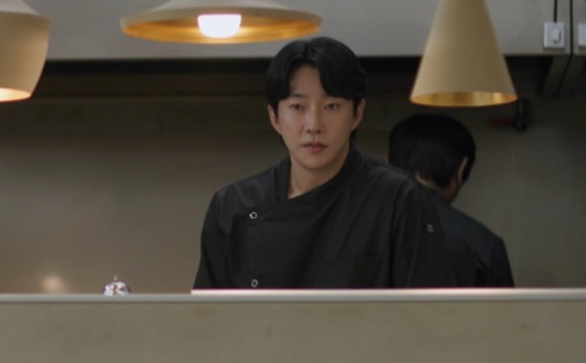 인기 셰프의 아내가 남편의 외도 의혹을 폭로한다./사진제공=채널A