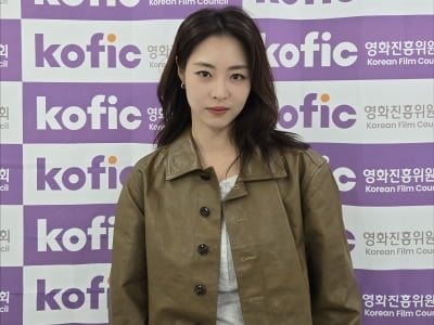 '비연예인♥' 이연희, 딸 출산 후 공식 석상 나섰다…강동원과의 19년 전 뜻깊은 인연 재조명