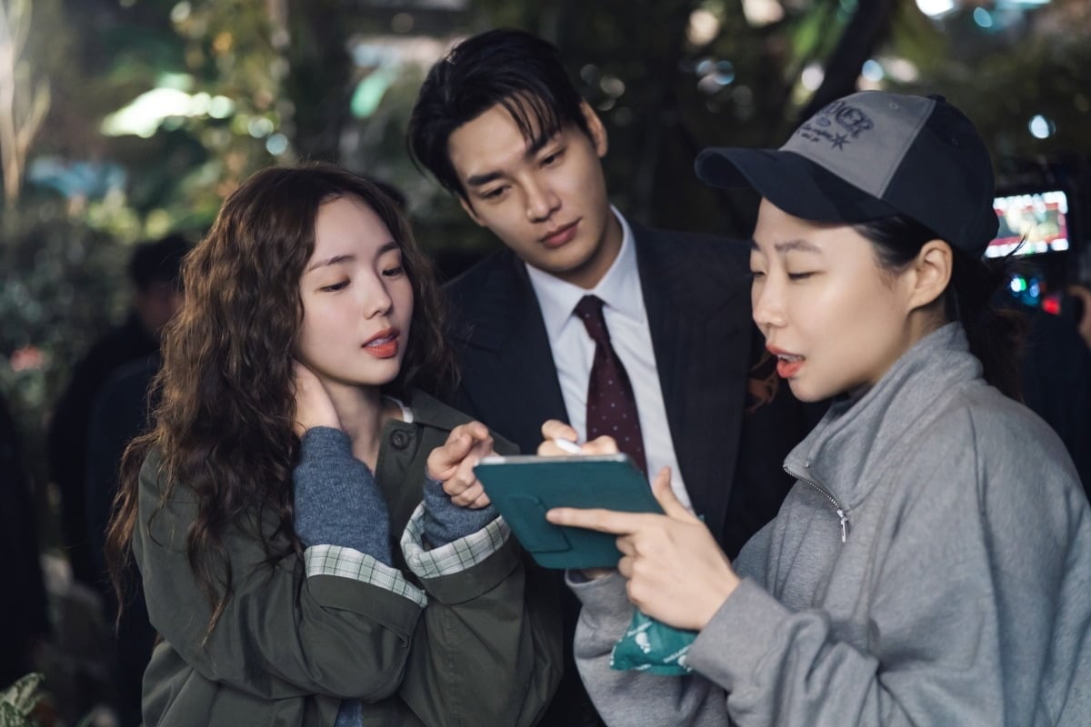 '나를 충전해줘' 비하인드 스틸이 공개됐다. / 사진제공=넷플릭스