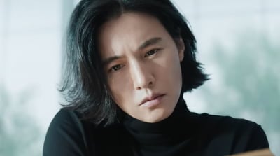 [공식] '이나영♥' 원빈, 장발로 연예계 복귀했다…16년째 작품 공백인데 새 브랜드 모델 활약