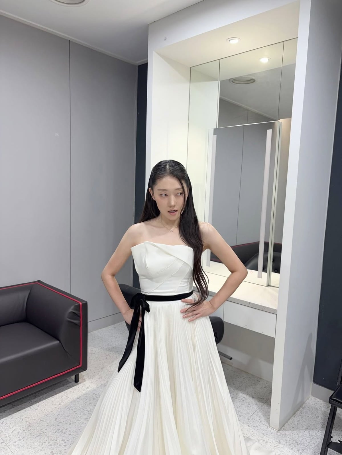  박경혜가 순백의 드레스 자태를 뽐냈다. / 사진=박경혜 SNS