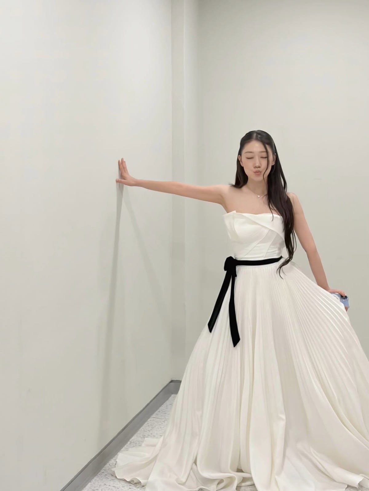  박경혜가 순백의 드레스 자태를 뽐냈다. / 사진=박경혜 SNS