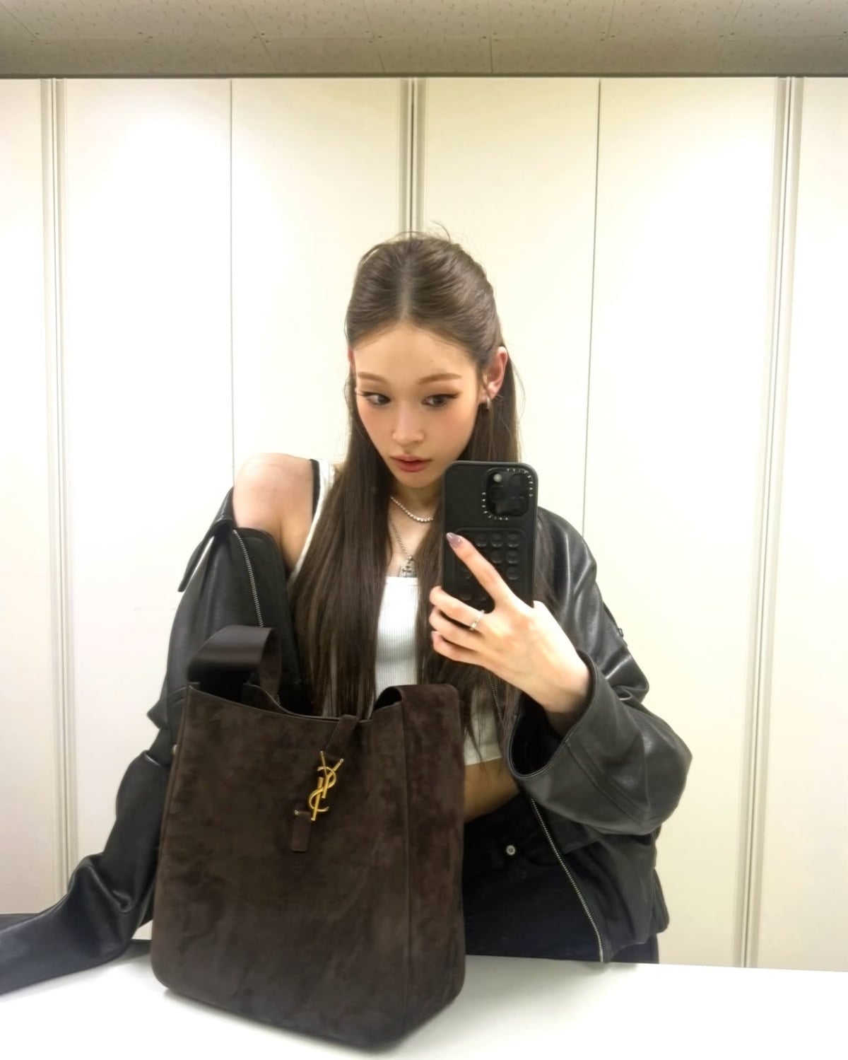 사진 = 애니 인스타그램
