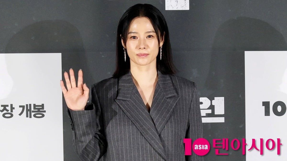 배우 김현주가 과거 공백기 동안 연예계 은퇴까지 고민했던 이유를 털어놨다. / 사진=텐아시아DB