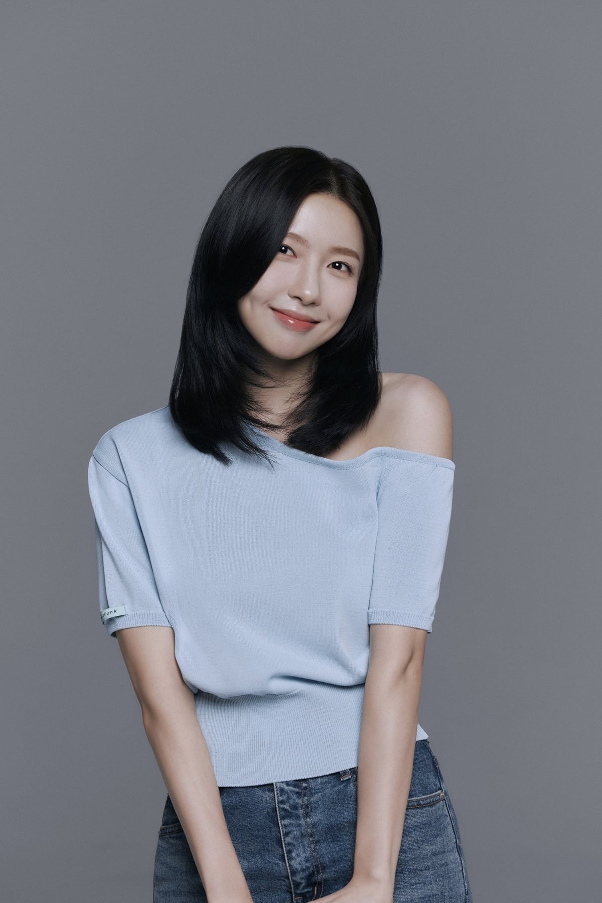 주현영이 AIMC와 재계약을 체결했다./사진제공= AIMC 