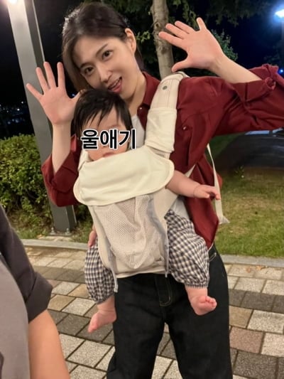 '나솔사계' 백합, 아기 안고 있는 근황에 깜짝…'♥연하남'과 결별설에도 미소