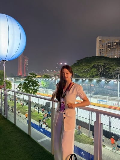'36세' 신세경, 경기장 빛낸 화이트 여신 미모…우아한 분위기 미쳤네