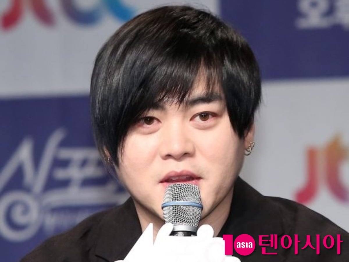그룹 H.O.T. 출신 문희준(48)이 어린 나이에 큰 수입을 올리는 후배 아이돌들에게 일침을 가한다. / 사진=텐아시아DB